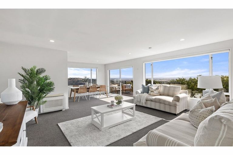 Photo of property in 118 Dyers Pass Road, Cashmere, Christchurch, 8022