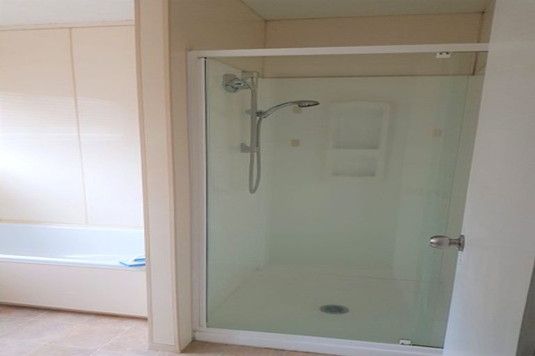 Photo of property in 2/94 John Downs Drive, Browns Bay, Auckland, 0630