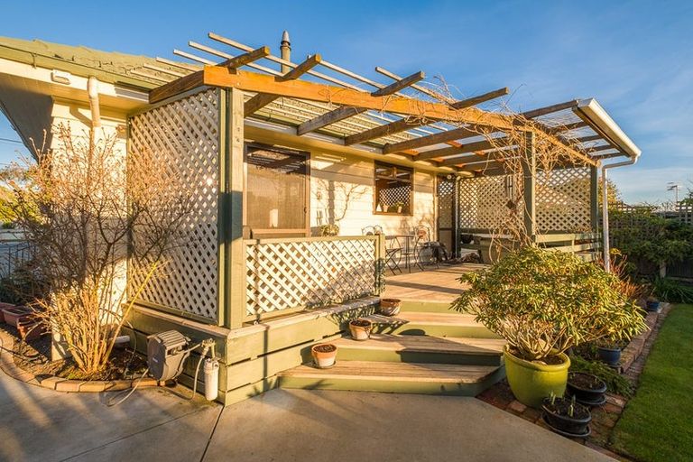 Photo of property in 55 Frankleigh Street, Somerfield, Christchurch, 8024