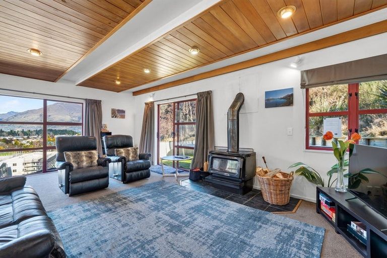 Photo of property in 8b Kiely Lane, Queenstown, 9300