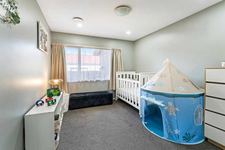 Photo of property in 75 Kamara Road, Glen Eden, Auckland, 0602