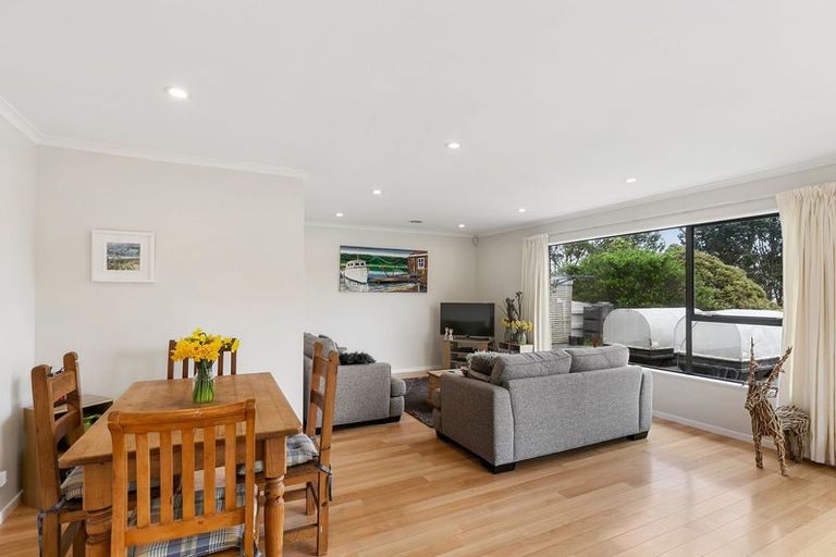 Photo of property in 61 Satara Crescent, Khandallah, Wellington, 6035