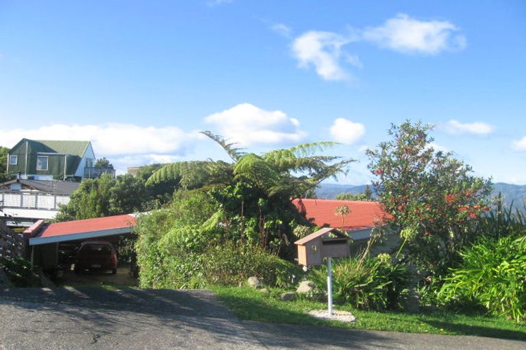 Photo of property in 9 Eastview Grove, Normandale, Lower Hutt, 5010