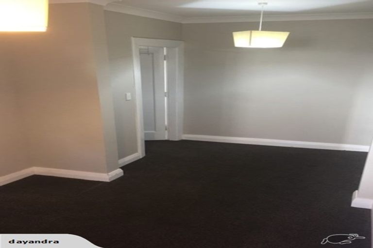 Photo of property in 17 Portland Crescent, Thorndon, Wellington, 6011