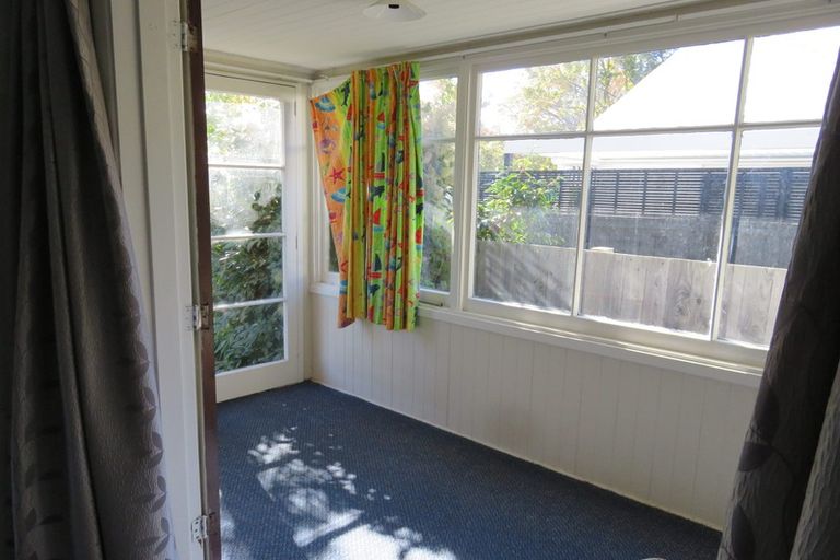 Photo of property in 27 Weka Street, Fendalton, Christchurch, 8041