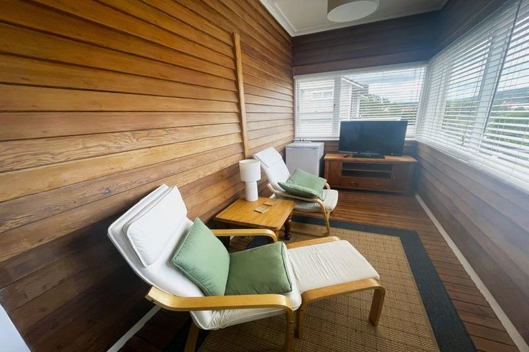 Photo of property in 61 Cashmere Avenue, Khandallah, Wellington, 6035