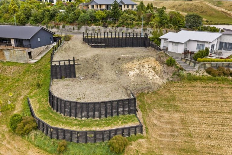 Photo of property in 8 Lake View Place, Fairhall, 7272