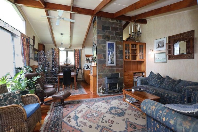 Photo of property in 40 Bond Street, Marton, 4710