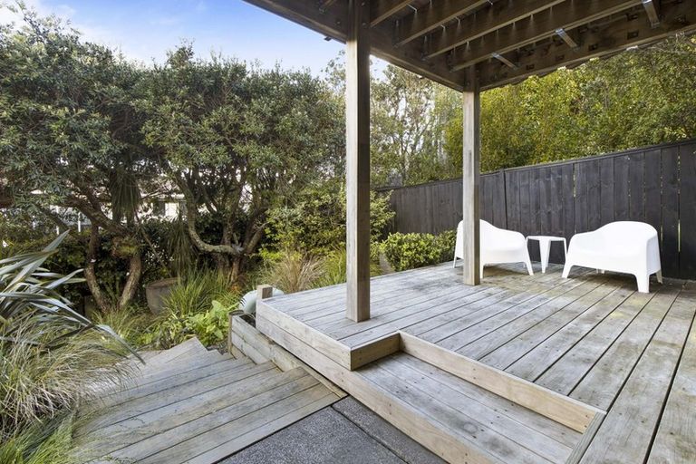 Photo of property in 1/57 Gulf View Road, Murrays Bay, Auckland, 0630
