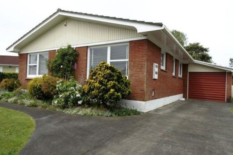 Photo of property in 13 Mccall Place, Opaheke, Papakura, 2113