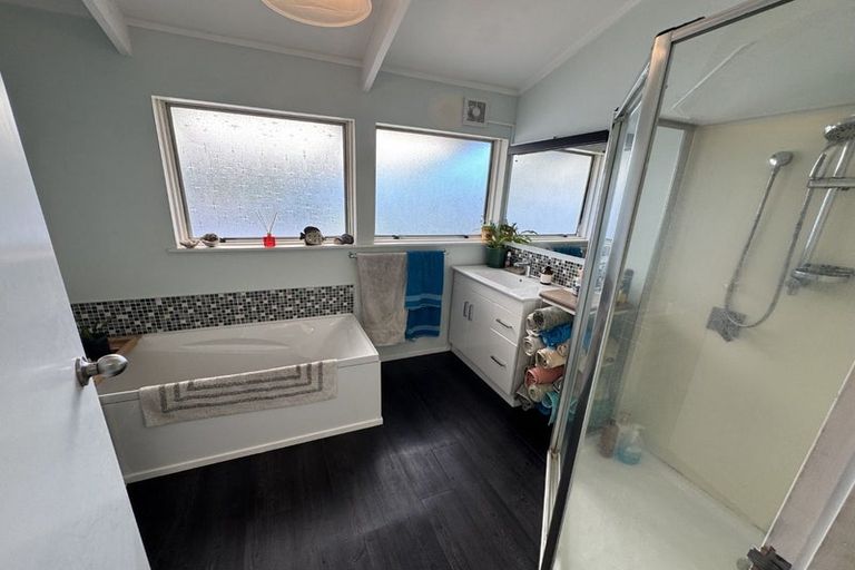 Photo of property in 38 Spriggs Crescent, Greenmeadows, Napier, 4112