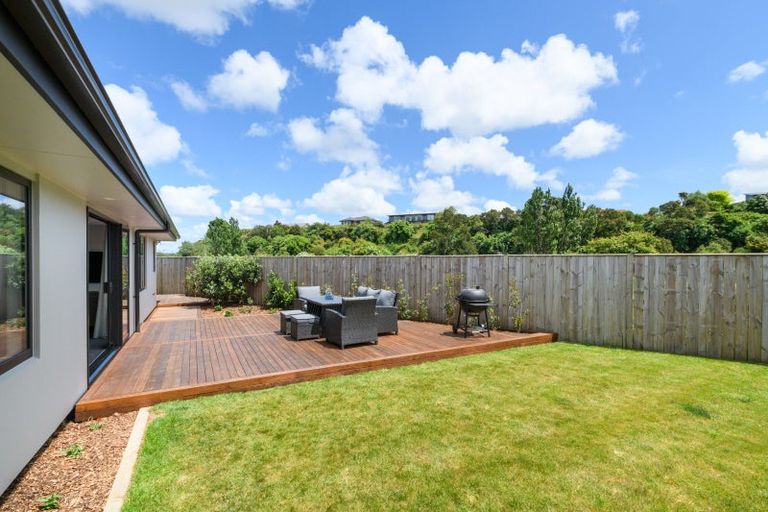 Photo of property in 51 Freedom Drive, Kelvin Grove, Palmerston North, 4414