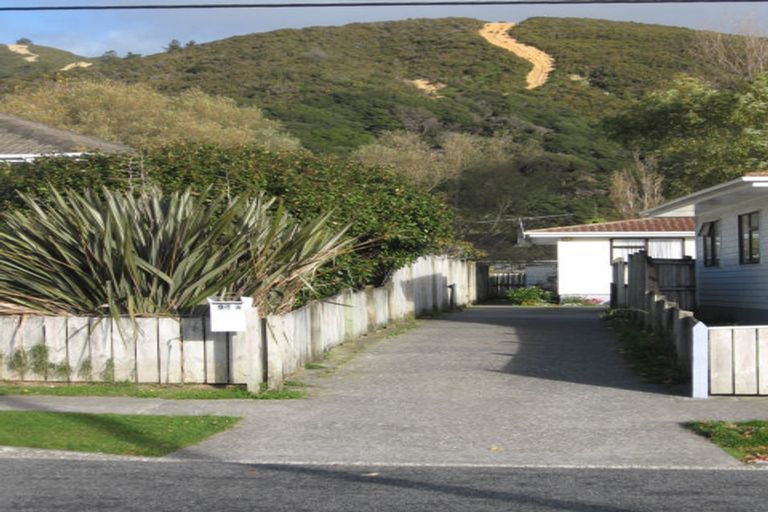 Photo of property in 94 Strand Crescent, Naenae, Lower Hutt, 5011