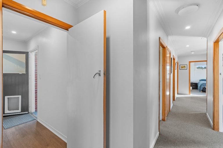 Photo of property in 32 Marshs Road, Templeton, Christchurch, 8042