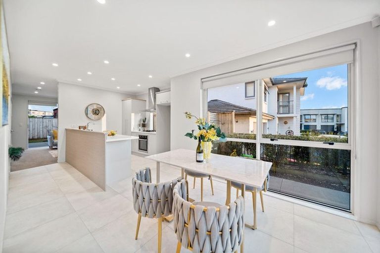 Photo of property in 3 Matairangi Avenue, Totara Heights, Auckland, 2105