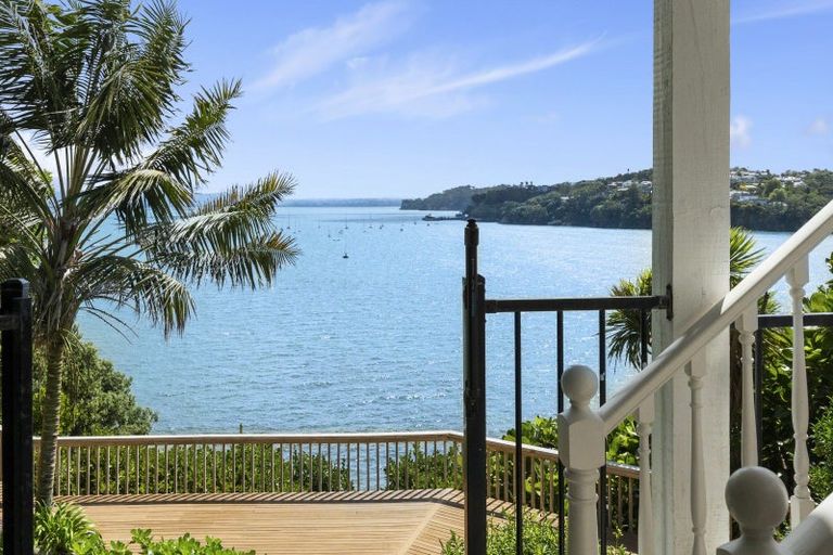 Photo of property in 56 Queen Street, Northcote Point, Auckland, 0627