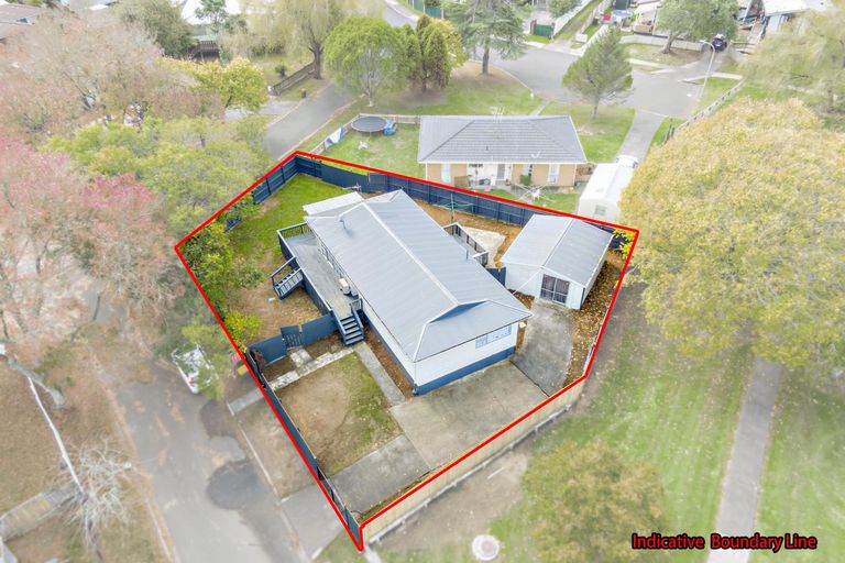 Photo of property in 14 Chantal Place, Red Hill, Papakura, 2110