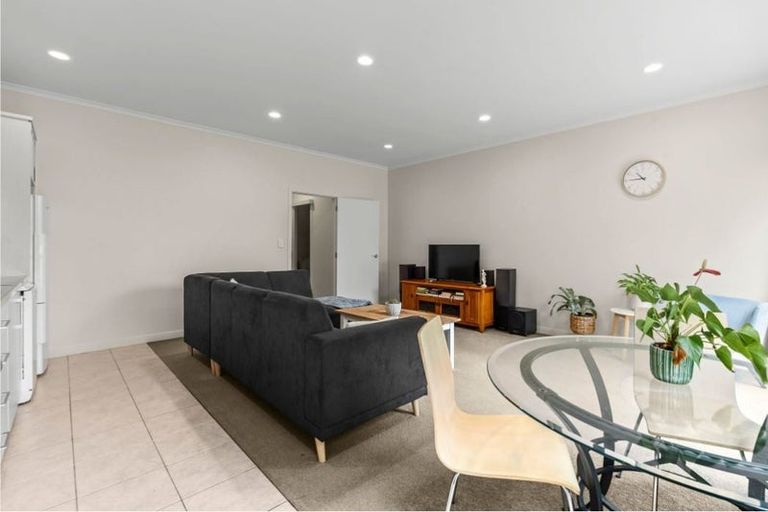 Photo of property in 6/38 Maratahu Street, Westown, New Plymouth, 4310
