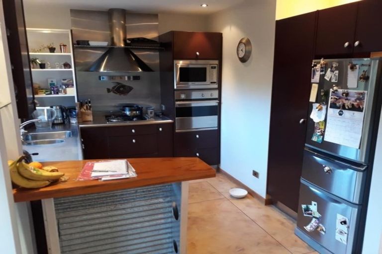 Photo of property in 8 Dalefield Drive, Cashmere, Christchurch, 8022