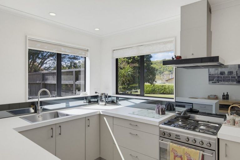 Photo of property in 10 Sams Way, Raumati South, Paraparaumu, 5032
