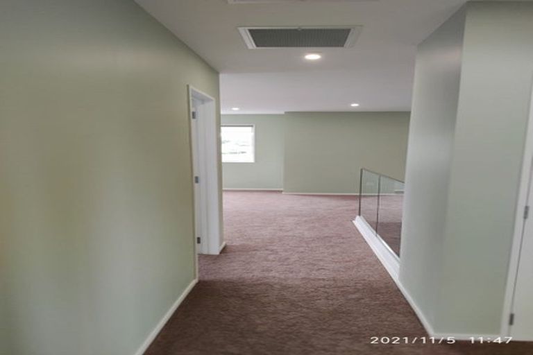 Photo of property in 21a The Boulevard, Sunnyhills, Auckland, 2010