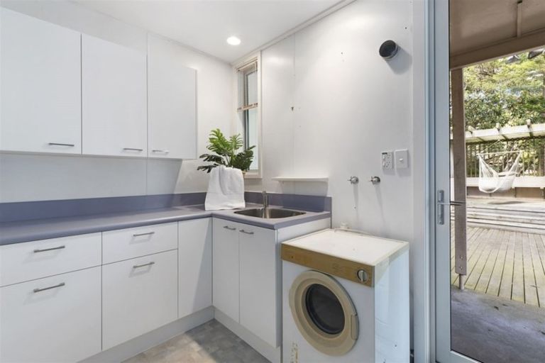 Photo of property in 25 Valley Road, Cashmere, Christchurch, 8022