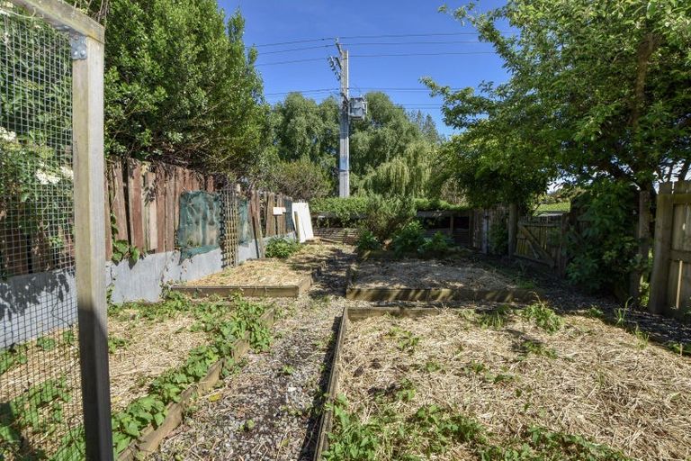 Photo of property in 89 Victoria Street, Carterton, 5713