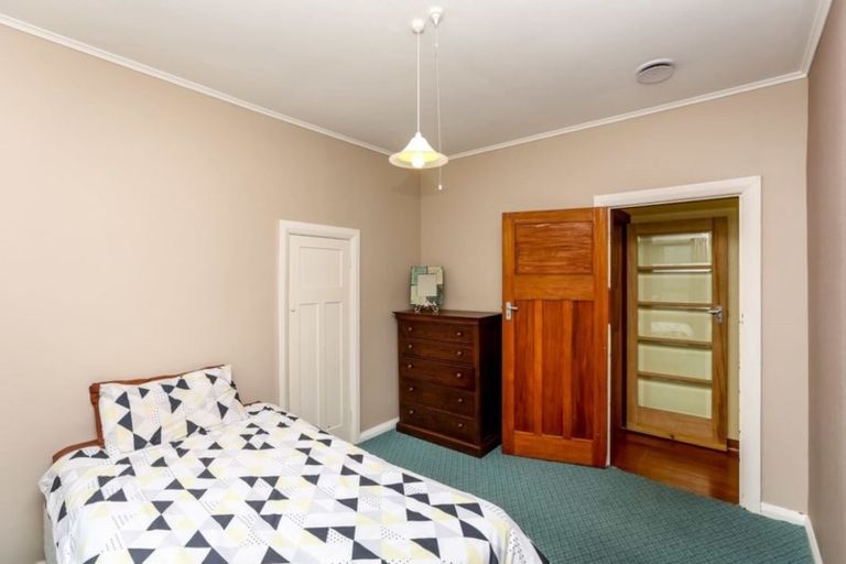 Photo of property in 17 Maratahu Street, Westown, New Plymouth, 4310