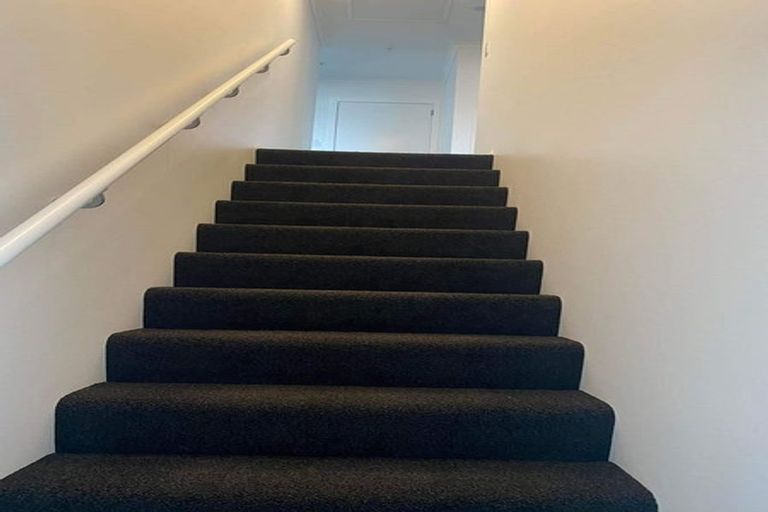 Photo of property in 17 Castletown Street, Wallaceville, Upper Hutt, 5018