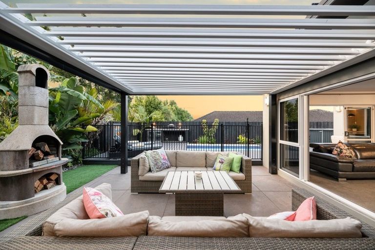 Photo of property in 8 Caldera Close, Pyes Pa, Tauranga, 3112