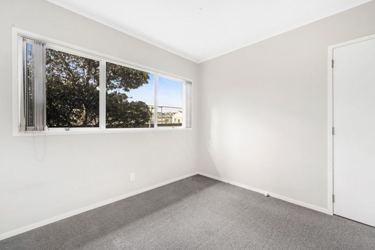 Photo of property in 1/35 Vivian Wilson Drive, Eastern Beach, Auckland, 2012