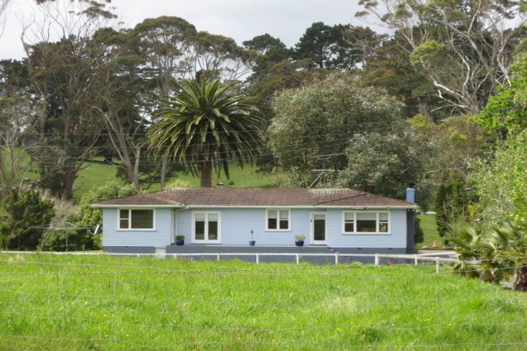 Photo of property in 5 Awa Road, Kumeu, 0891
