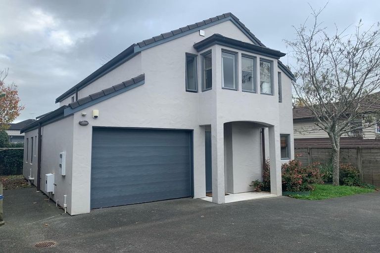 Photo of property in 6/64 Schnapper Rock Road, Schnapper Rock, Auckland, 0632