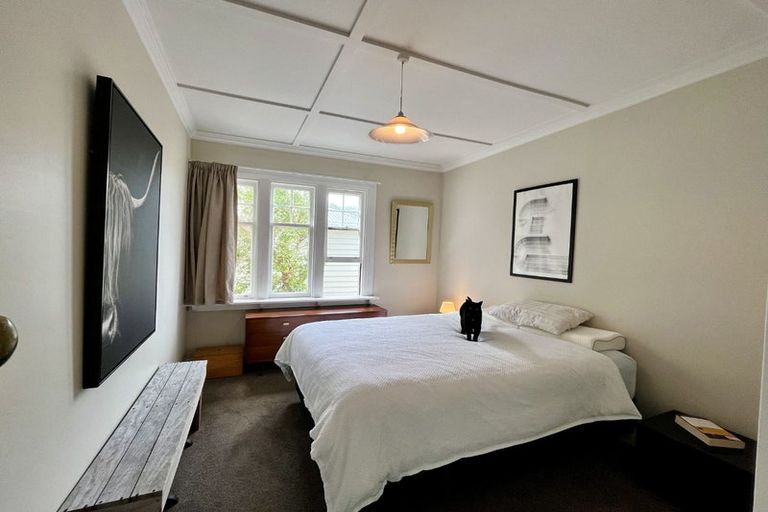 Photo of property in 18 Waipapa Terrace, Hataitai, Wellington, 6021