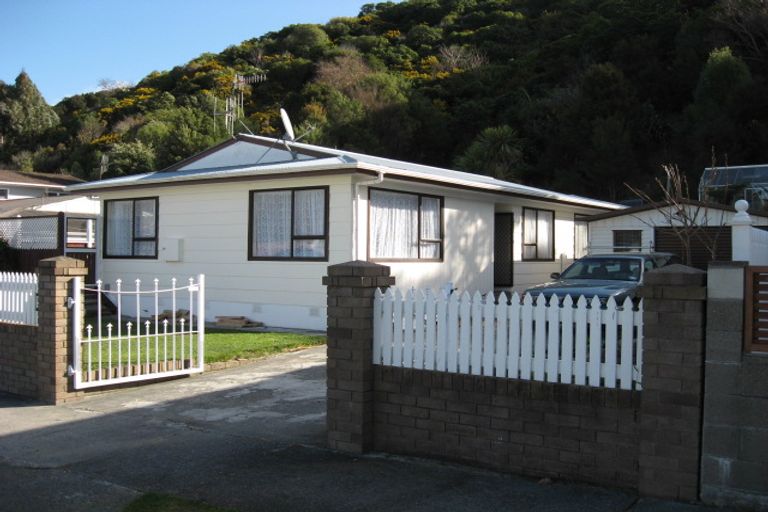 Photo of property in 51 Mcgowan Road, Wainuiomata, Lower Hutt, 5014