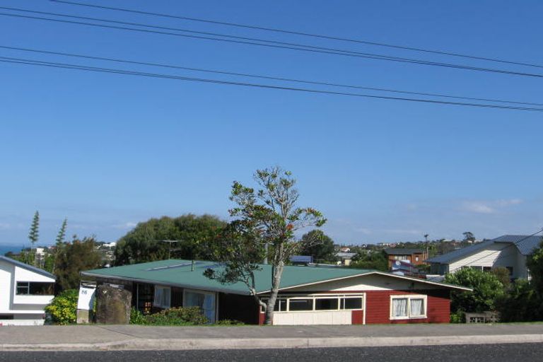 Photo of property in 1/16 Law Street, Torbay, Auckland, 0630