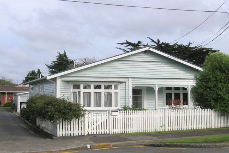 Photo of property in 2 Boulcott Street, Boulcott, Lower Hutt, 5010