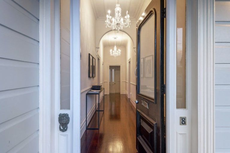 Photo of property in 8 Maritime Terrace, Birkenhead, Auckland, 0626