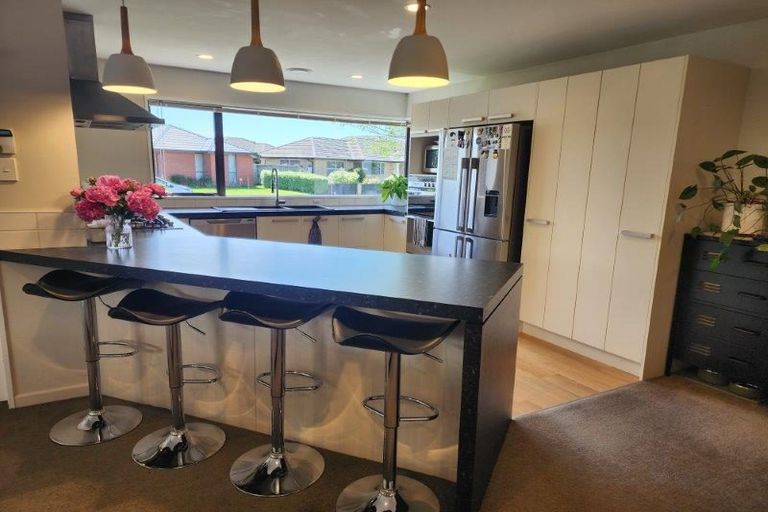 Photo of property in 9 Burbank Drive, Aidanfield, Christchurch, 8025