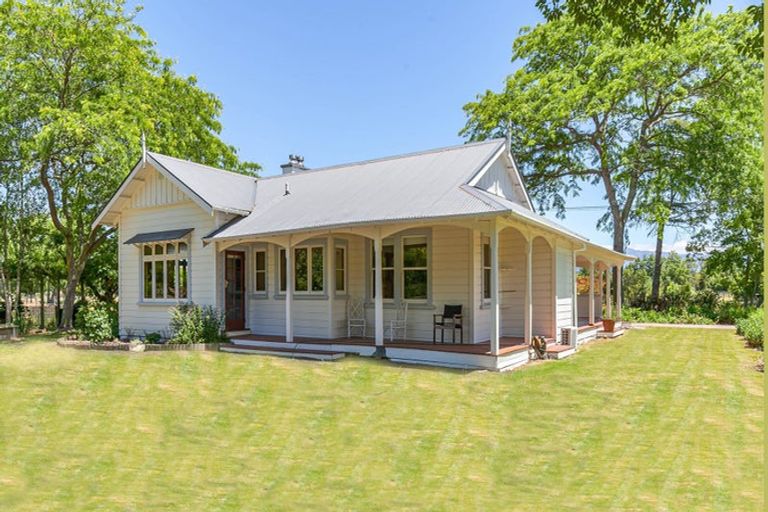 Photo of property in 1971 Moutere Highway, Upper Moutere, 7175