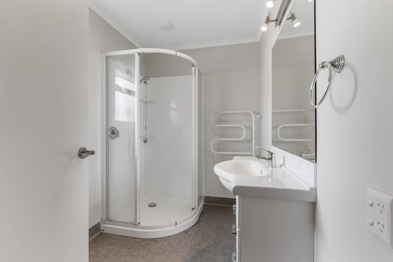 Photo of property in 379 Carrington Street, Upper Vogeltown, New Plymouth, 4310