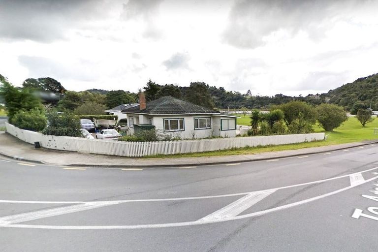 Photo of property in 1 Weranui Road, Waiwera, Orewa, 0994