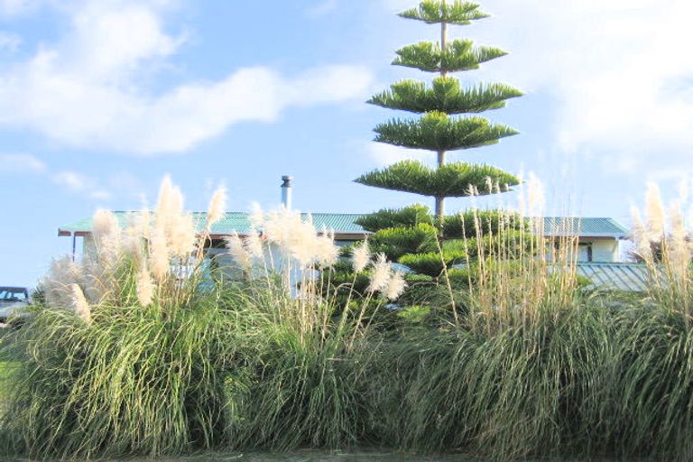 Photo of property in 1286 Papamoa Beach Road, Papamoa Beach, Papamoa, 3118