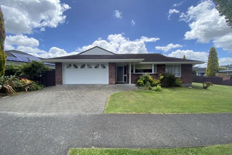Photo of property in 9 Churchill Avenue, Hokowhitu, Palmerston North, 4410