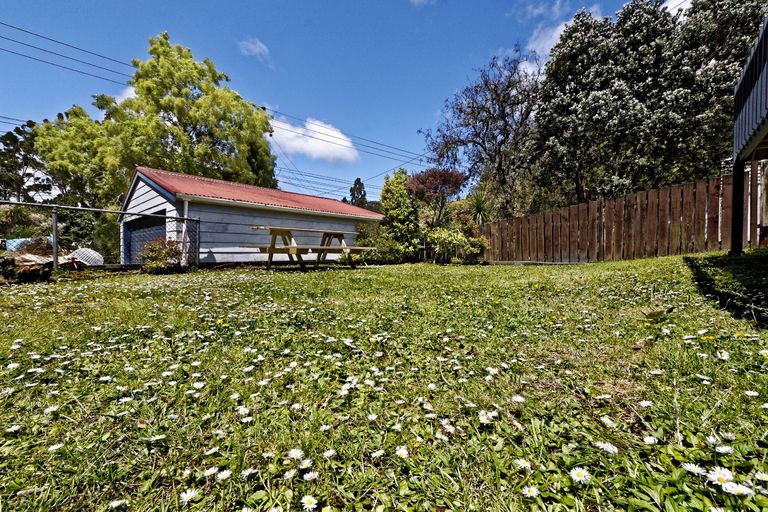 Photo of property in 103 Konini Road, Titirangi, Auckland, 0604