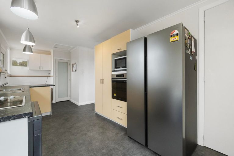 Photo of property in 10 Okoroire Street, Tirau, 3410