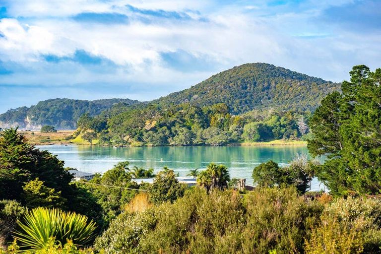 Photo of property in 1791 Ngunguru Road, Ngunguru, Whangarei, 0173