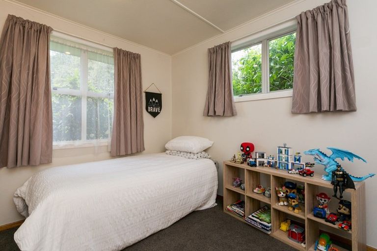 Photo of property in 52 Leicester Avenue, Tamatea, Napier, 4112