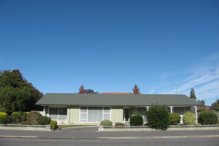 Photo of property in 96 Park Street, Ashburton, 7700