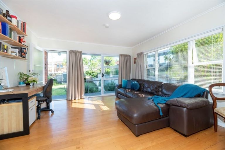 Photo of property in 6/120 Nile Road, Milford, Auckland, 0620